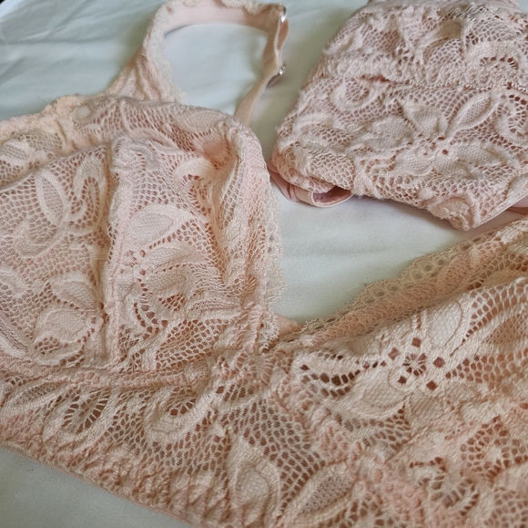 Peachy Keen Set - Picture 5 of 10